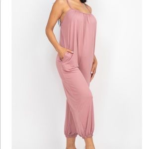 Spaghetti strap solid jumpsuit